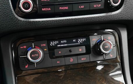 Volkswagen Touareg III, 2013 год, 2 349 000 рублей, 14 фотография