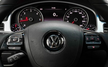 Volkswagen Touareg III, 2013 год, 2 349 000 рублей, 11 фотография