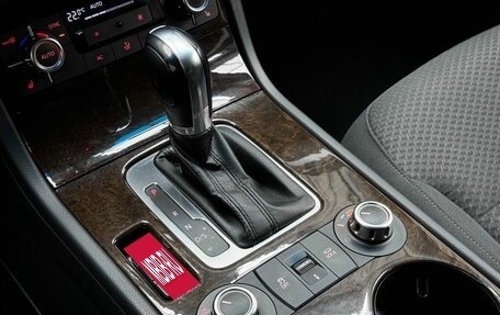 Volkswagen Touareg III, 2013 год, 2 349 000 рублей, 15 фотография