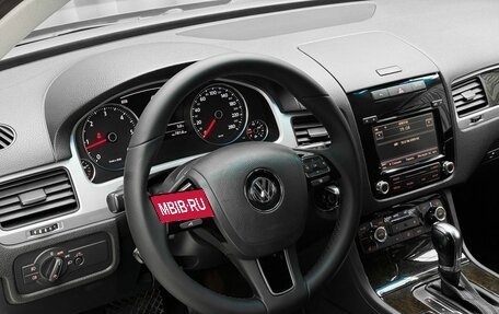 Volkswagen Touareg III, 2013 год, 2 349 000 рублей, 8 фотография