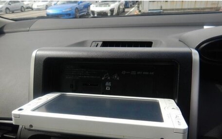 Toyota Wish II, 2012 год, 1 500 000 рублей, 12 фотография