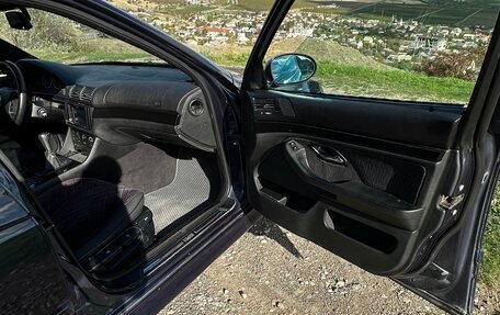 BMW 5 серия, 2002 год, 610 000 рублей, 21 фотография