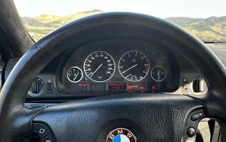 BMW 5 серия, 2002 год, 610 000 рублей, 22 фотография