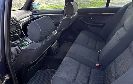 BMW 5 серия, 2002 год, 610 000 рублей, 18 фотография