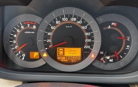 Toyota RAV4, 2012 год, 1 800 000 рублей, 5 фотография