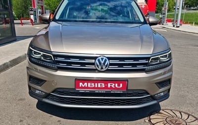 Volkswagen Tiguan II, 2017 год, 2 400 000 рублей, 1 фотография