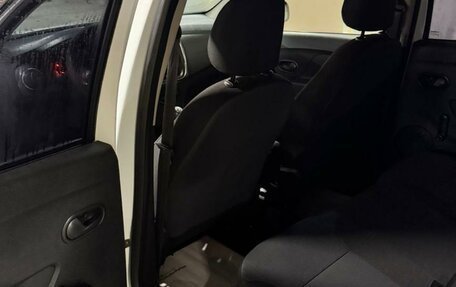 Renault Logan II, 2019 год, 599 000 рублей, 11 фотография