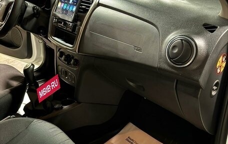 Renault Logan II, 2019 год, 599 000 рублей, 8 фотография