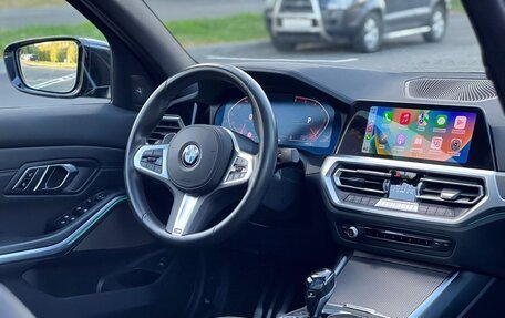 BMW 3 серия, 2019 год, 4 250 000 рублей, 16 фотография