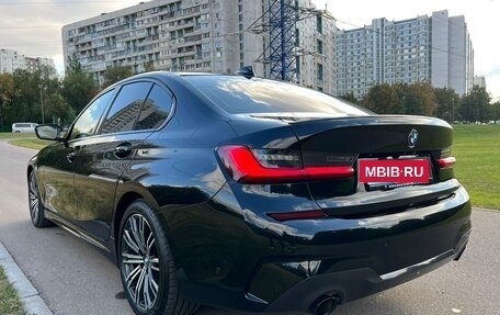 BMW 3 серия, 2019 год, 4 250 000 рублей, 13 фотография