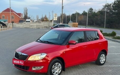 Skoda Fabia II, 2013 год, 650 000 рублей, 3 фотография
