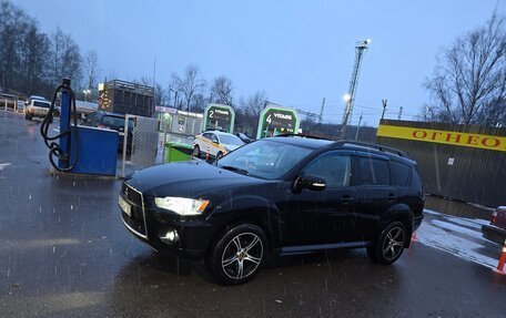 Mitsubishi Outlander III рестайлинг 3, 2012 год, 1 499 000 рублей, 7 фотография