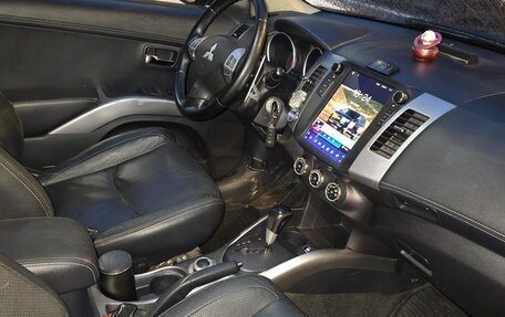 Mitsubishi Outlander III рестайлинг 3, 2012 год, 1 499 000 рублей, 11 фотография