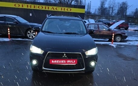 Mitsubishi Outlander III рестайлинг 3, 2012 год, 1 499 000 рублей, 6 фотография