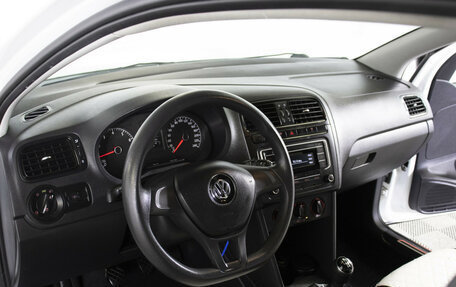 Volkswagen Polo VI (EU Market), 2017 год, 845 000 рублей, 9 фотография