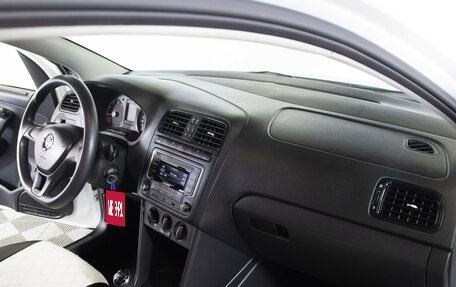 Volkswagen Polo VI (EU Market), 2017 год, 845 000 рублей, 14 фотография