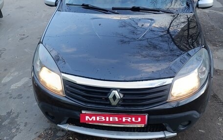 Renault Sandero I, 2012 год, 525 000 рублей, 2 фотография