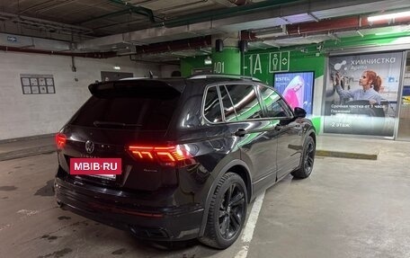 Volkswagen Tiguan II, 2021 год, 4 300 000 рублей, 5 фотография