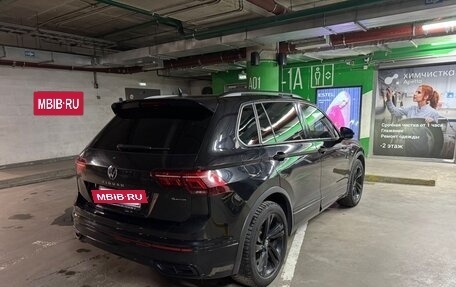 Volkswagen Tiguan II, 2021 год, 4 300 000 рублей, 4 фотография