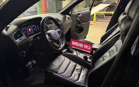 Volkswagen Tiguan II, 2021 год, 4 300 000 рублей, 16 фотография