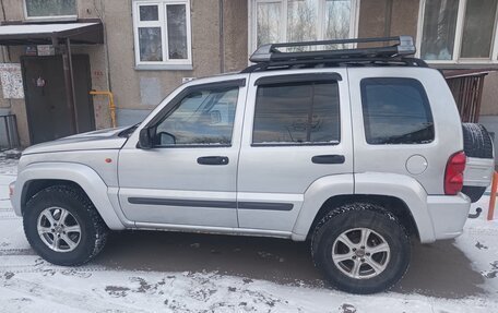 Jeep Cherokee, 2004 год, 850 000 рублей, 8 фотография