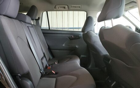 Toyota Highlander, 2025 год, 5 650 000 рублей, 12 фотография