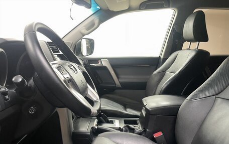 Toyota Land Cruiser Prado 150 рестайлинг 2, 2012 год, 2 535 000 рублей, 9 фотография