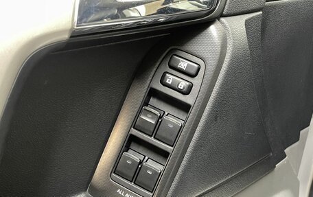 Toyota Land Cruiser Prado 150 рестайлинг 2, 2012 год, 2 535 000 рублей, 17 фотография