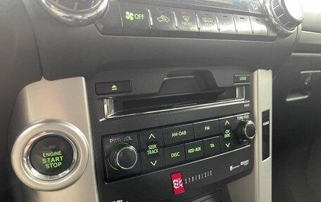 Toyota Land Cruiser Prado 150 рестайлинг 2, 2012 год, 2 535 000 рублей, 14 фотография