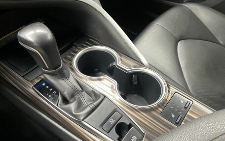 Toyota Camry, 2019 год, 2 699 000 рублей, 17 фотография