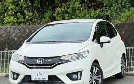 Honda Fit III, 2015 год, 820 003 рублей, 2 фотография