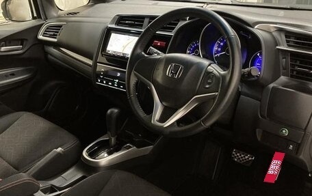 Honda Fit III, 2015 год, 820 003 рублей, 8 фотография