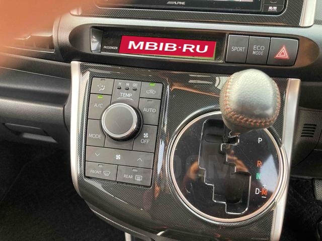 Toyota Wish II рестайлинг, 2017 год, 1 170 000 рублей, 14 фотография