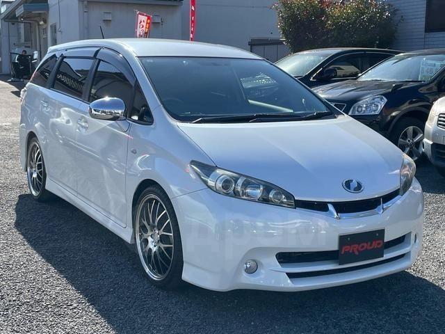 Toyota Wish II, 2011 год, 980 000 рублей, 1 фотография