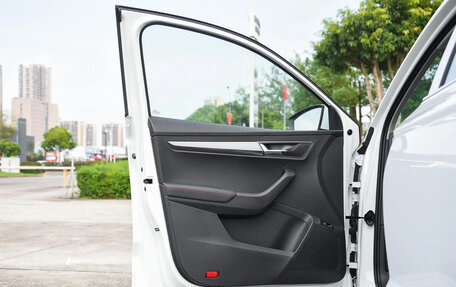 Skoda Karoq I, 2025 год, 2 210 013 рублей, 9 фотография