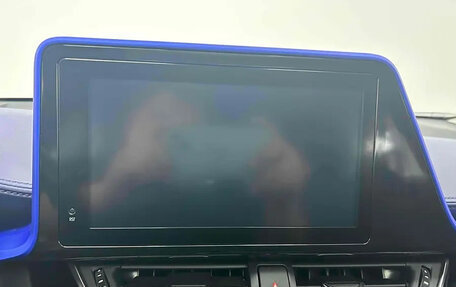 Toyota C-HR I рестайлинг, 2022 год, 1 880 001 рублей, 17 фотография