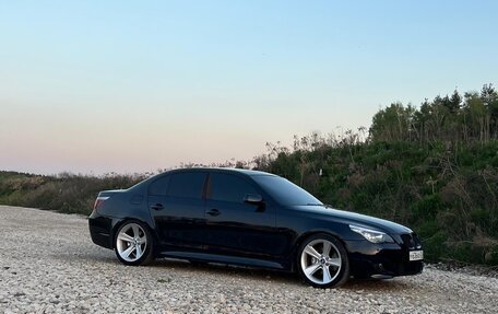 BMW 5 серия, 2004 год, 1 190 000 рублей, 18 фотография