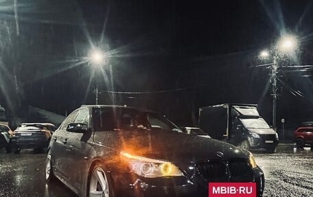 BMW 5 серия, 2004 год, 1 190 000 рублей, 10 фотография