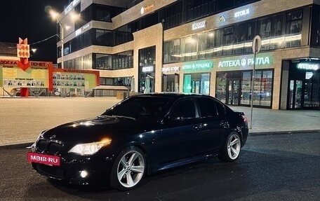 BMW 5 серия, 2004 год, 1 190 000 рублей, 14 фотография