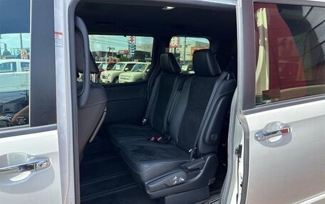 Toyota Voxy III, 2021 год, 2 050 003 рублей, 11 фотография