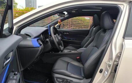 Toyota C-HR I рестайлинг, 2022 год, 1 540 500 рублей, 5 фотография