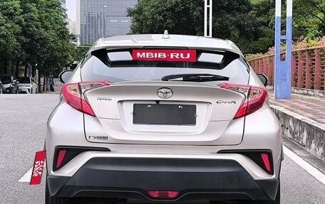 Toyota C-HR I рестайлинг, 2022 год, 1 540 500 рублей, 4 фотография