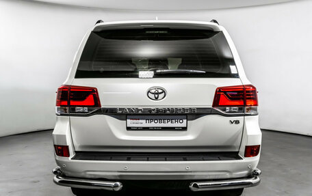 Toyota Land Cruiser 200, 2019 год, 7 290 000 рублей, 6 фотография