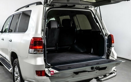 Toyota Land Cruiser 200, 2019 год, 7 290 000 рублей, 9 фотография