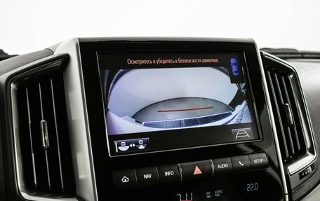 Toyota Land Cruiser 200, 2019 год, 7 290 000 рублей, 16 фотография