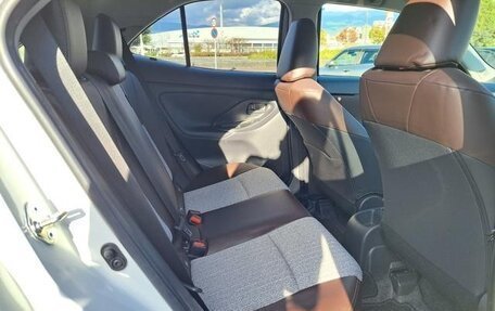 Toyota Yaris Cross, 2022 год, 1 382 000 рублей, 18 фотография