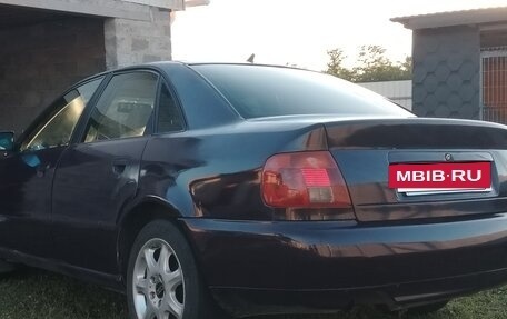 Audi A4, 1995 год, 285 000 рублей, 11 фотография