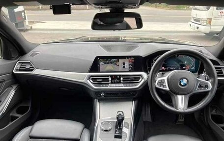 BMW 3 серия, 2022 год, 2 490 007 рублей, 13 фотография