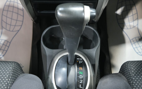 Toyota Ist II, 2003 год, 499 000 рублей, 17 фотография