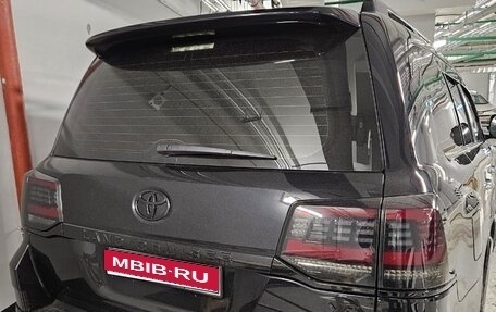 Toyota Land Cruiser 200, 2015 год, 3 914 000 рублей, 1 фотография